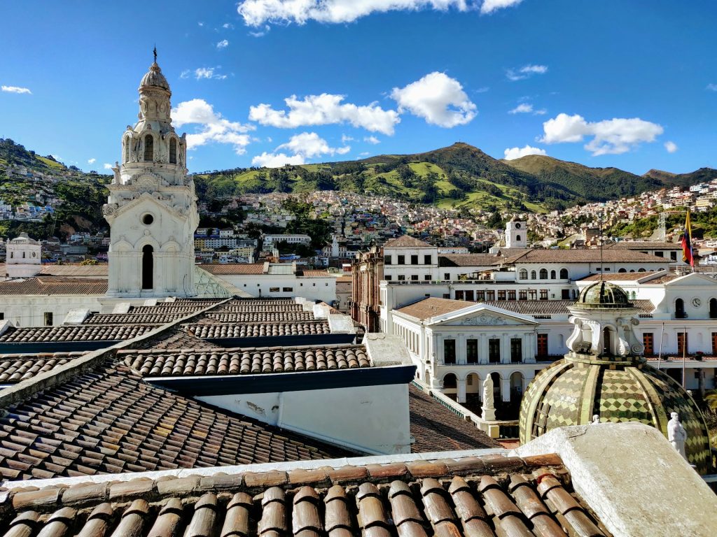 fixer in quito
